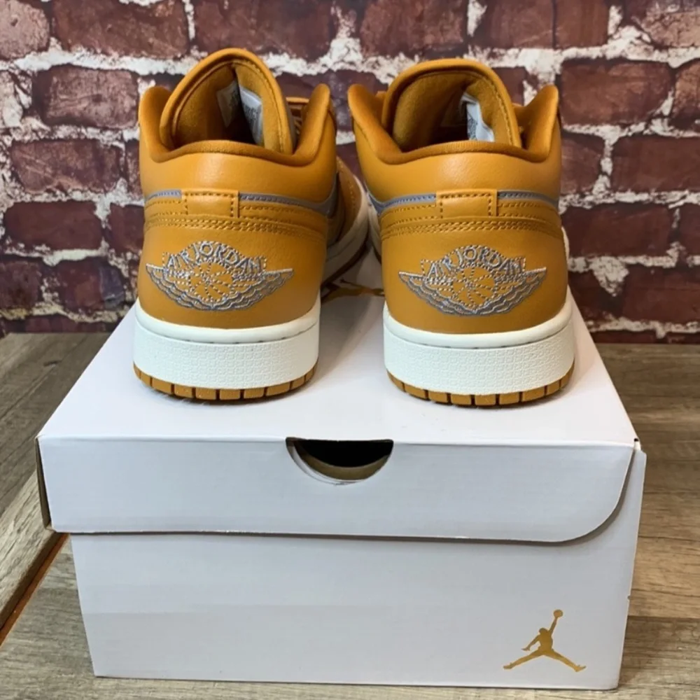 Woman’s Nike air Jordan 1 low yellow gray basketball fashion tennis shoess